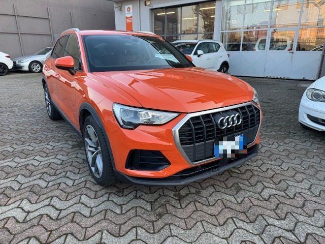 AUDI Q3 35 TDI S tronic S-LINE EDITION