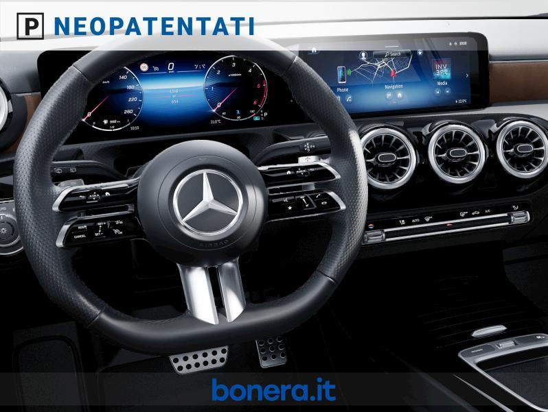 Mercedes Classe A 180 180 D AMG Line Extra Speedshift DCT AMG 8G