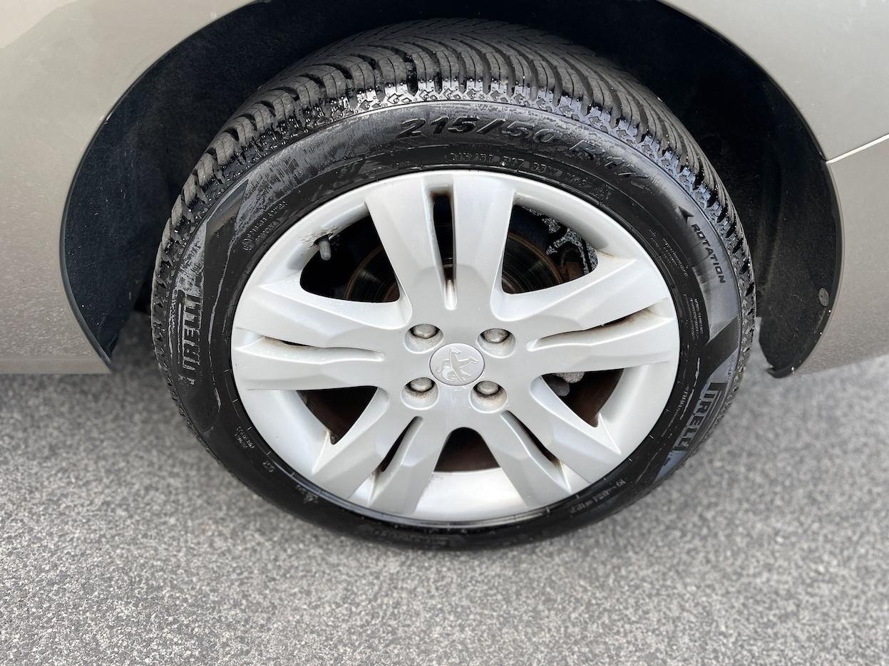 Peugeot 5008 1.6 Diesel 115CV E5 7 Posti - 2014
