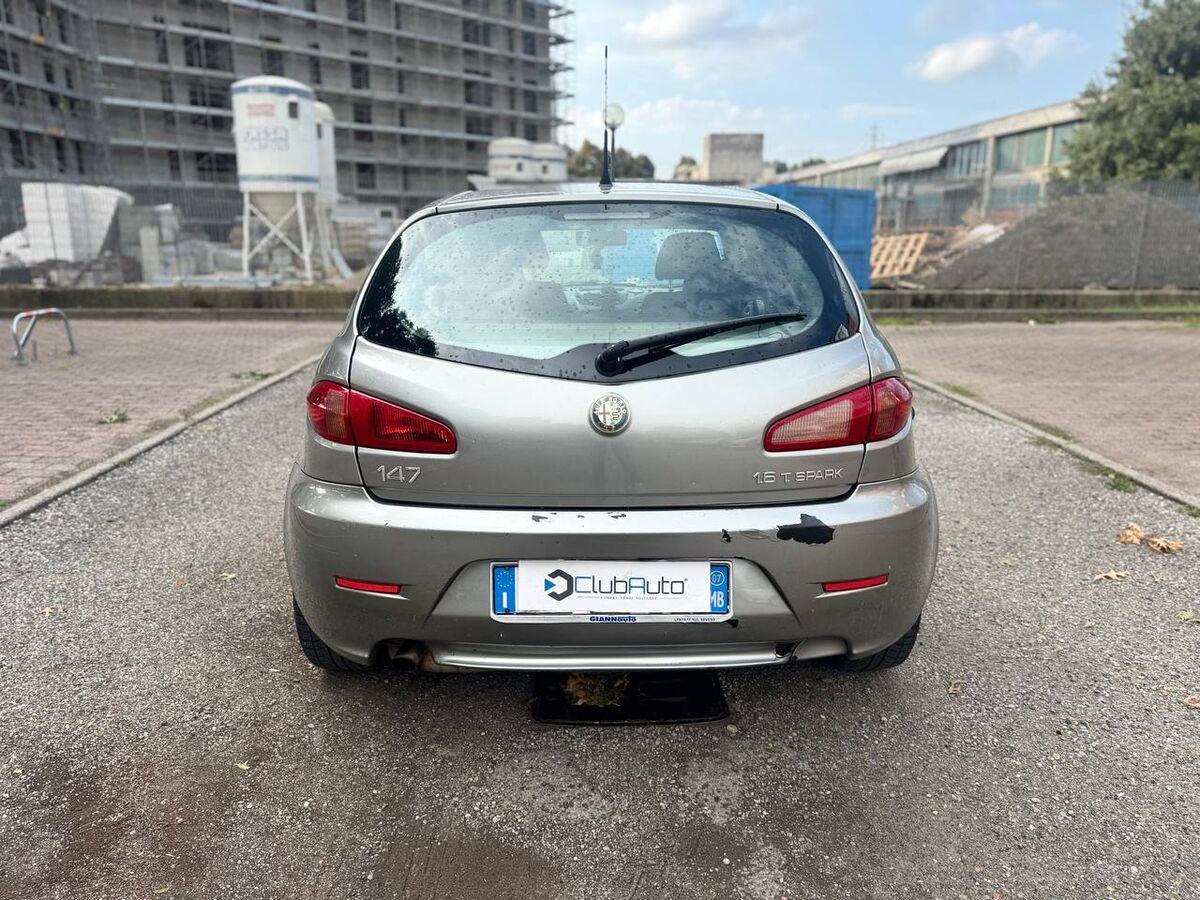 Alfa Romeo 147 1.6 ts 16v Distinctive c esp 105cv 5p
