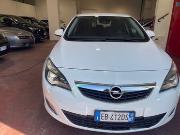 Opel Astra 1.6 Turbo 180CV 5 porte aut. Cosmo S