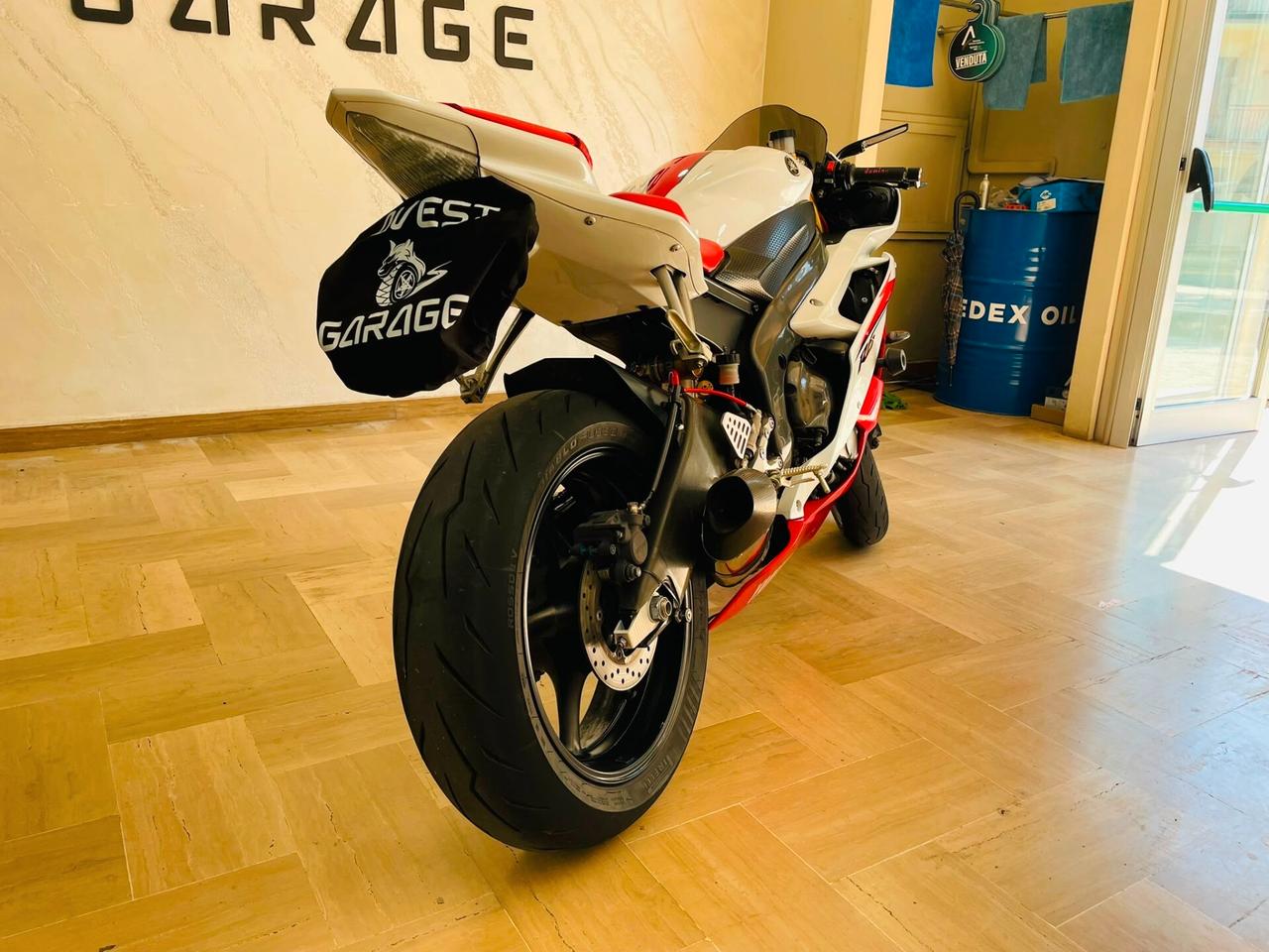 Yamaha YZF R6 Competition White/Red