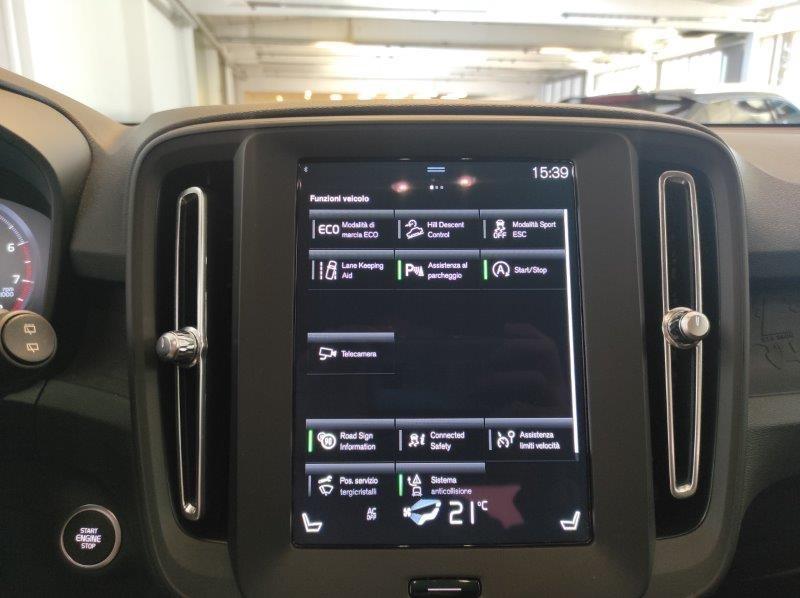 VOLVO XC40 (2017-->) - XC40 T2 automatico Essential