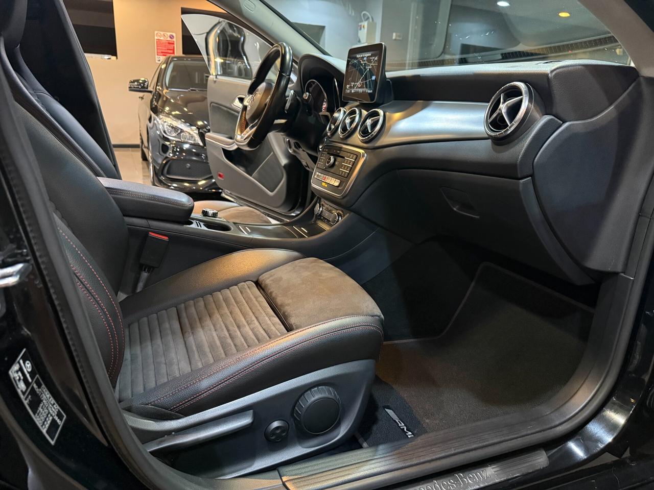 Mercedes-benz CLA 200 Premium 4matic auto 78.000 KM!!