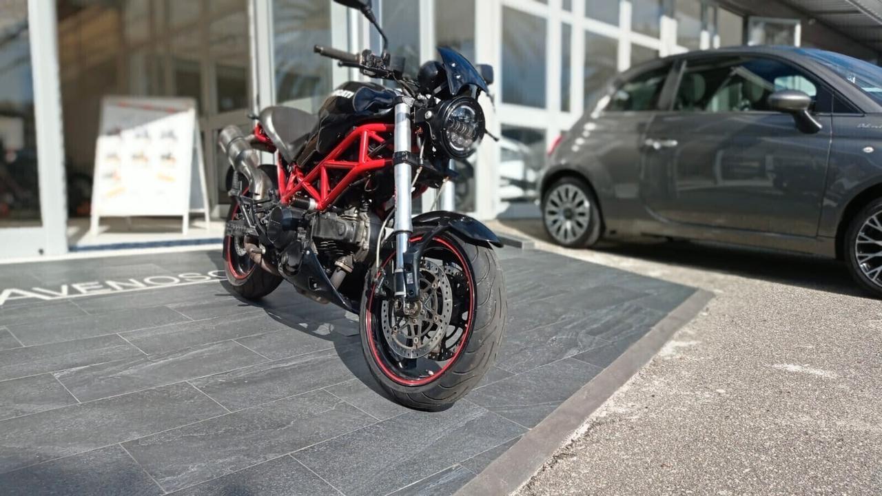 Ducati Monster 695 70cv