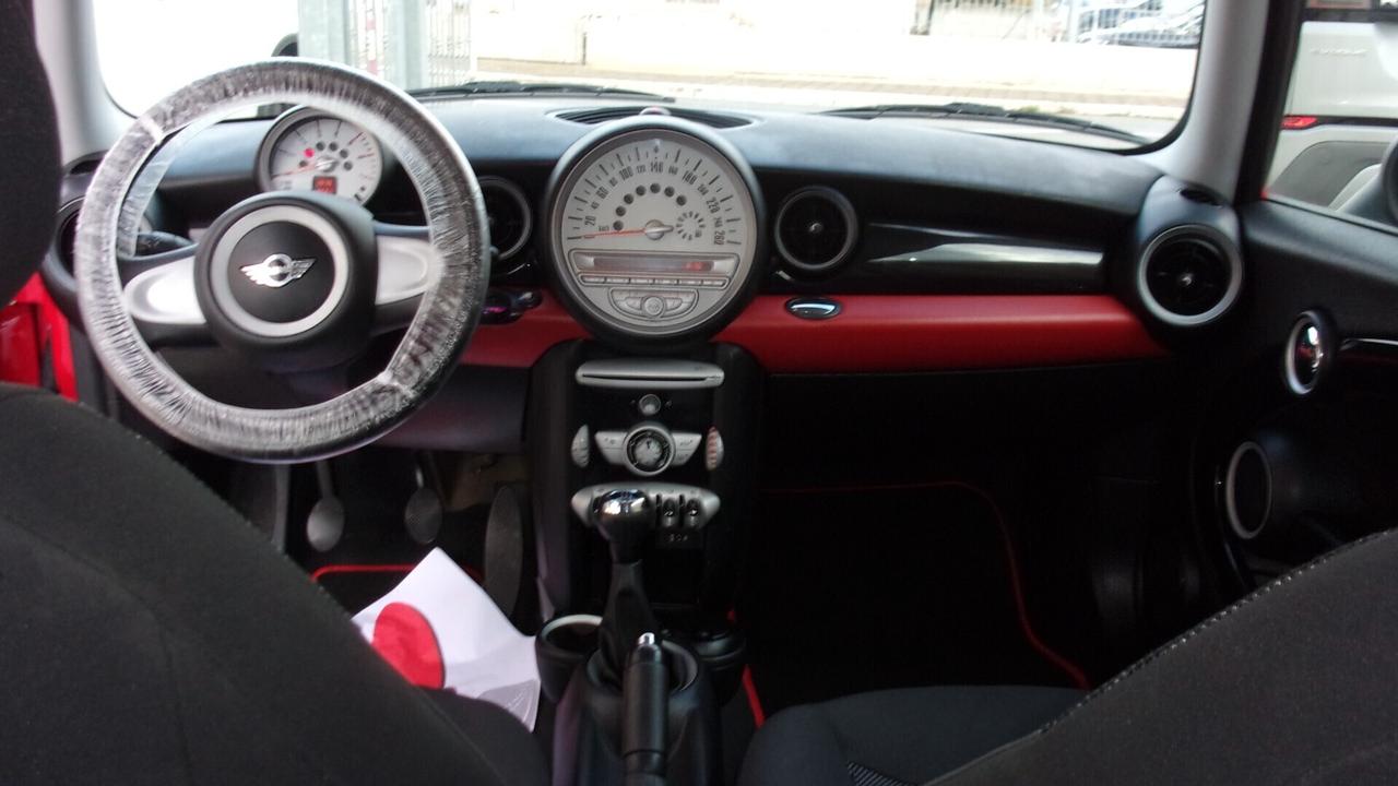 Mini 1.6 16V Cooper D