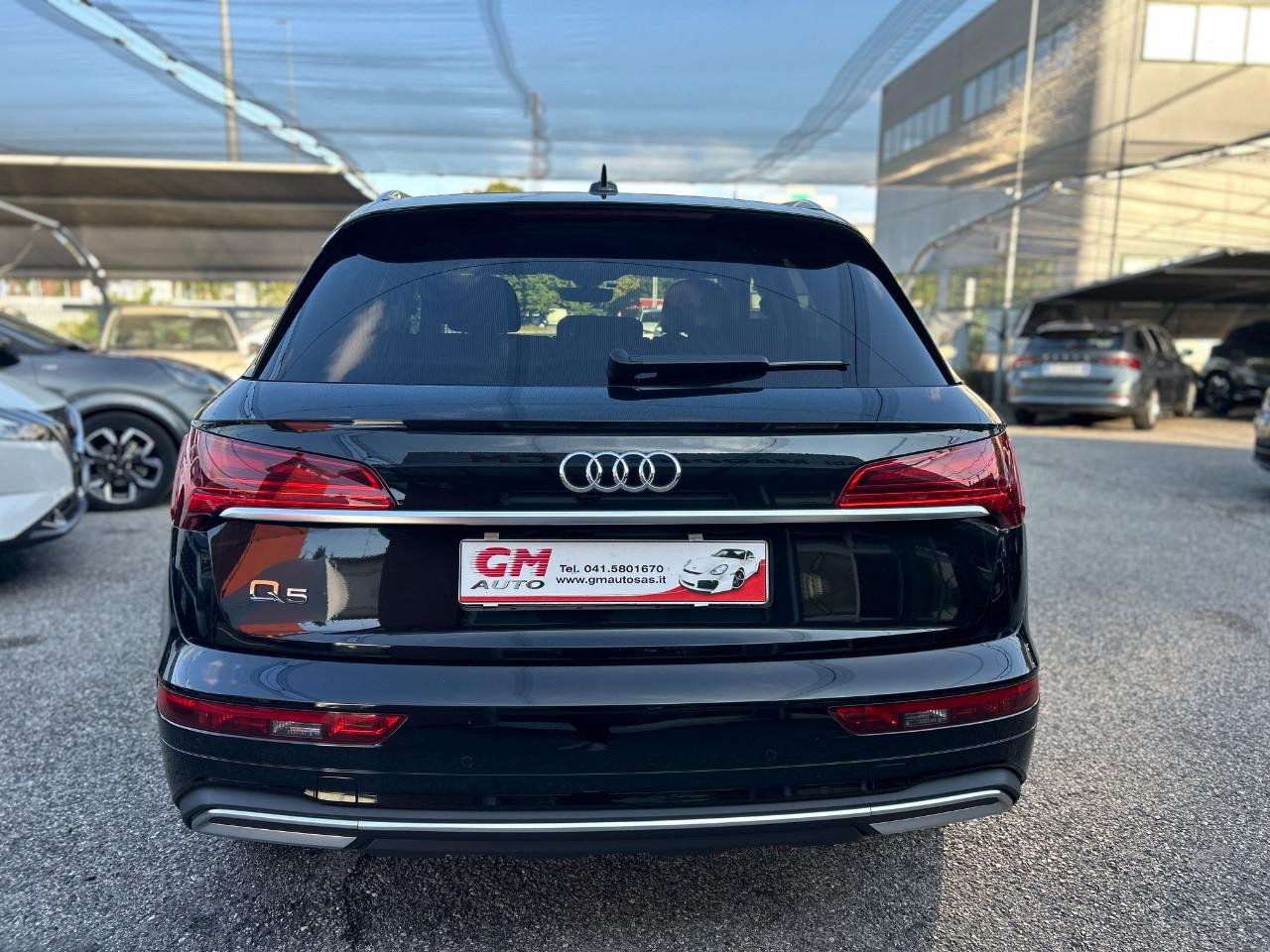 Audi Q5 35 2.0 tdi mhev 12V Business s-tronic