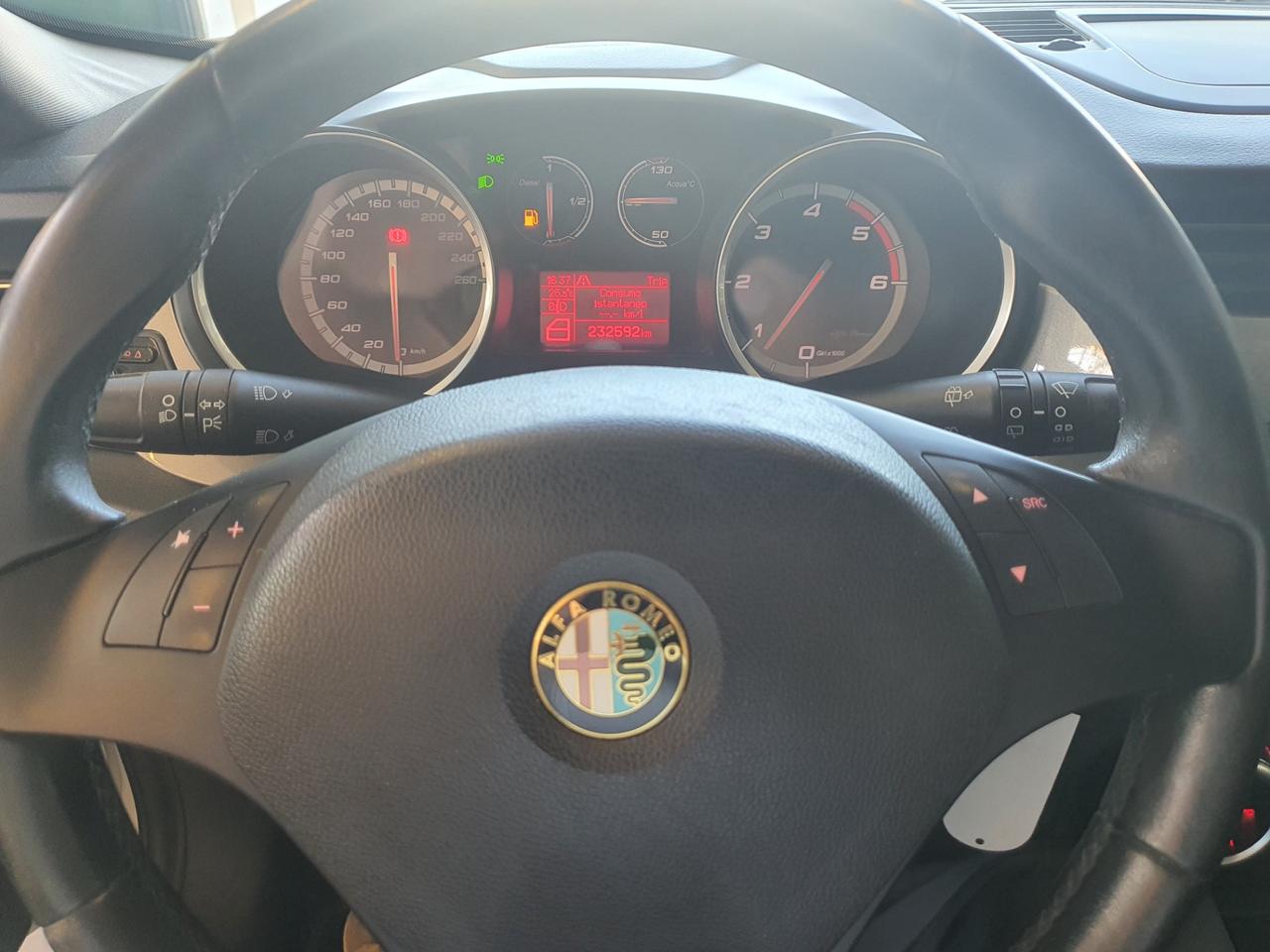 Alfa Romeo Giulietta 1.6 JTDm-2 105 CV Exclusive