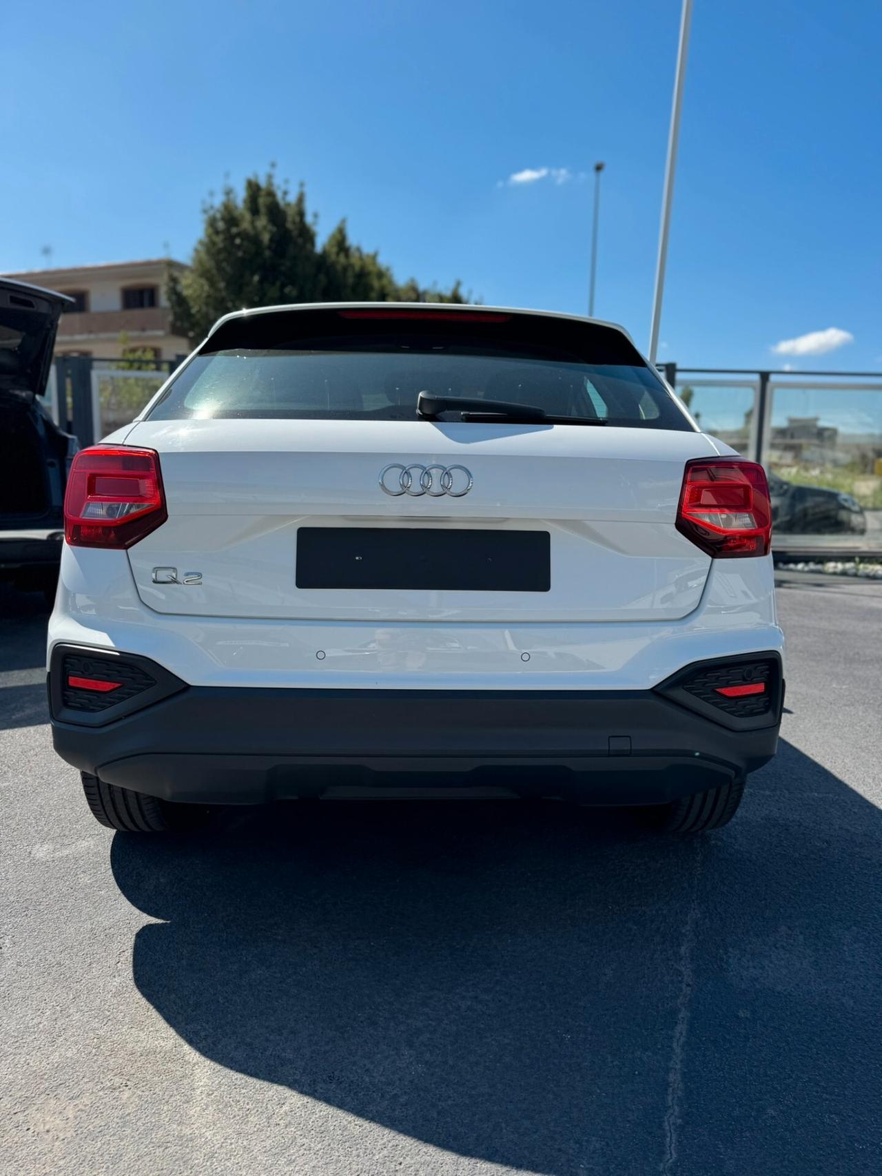Audi Q2 30 TDI S tronic Business 04/2023