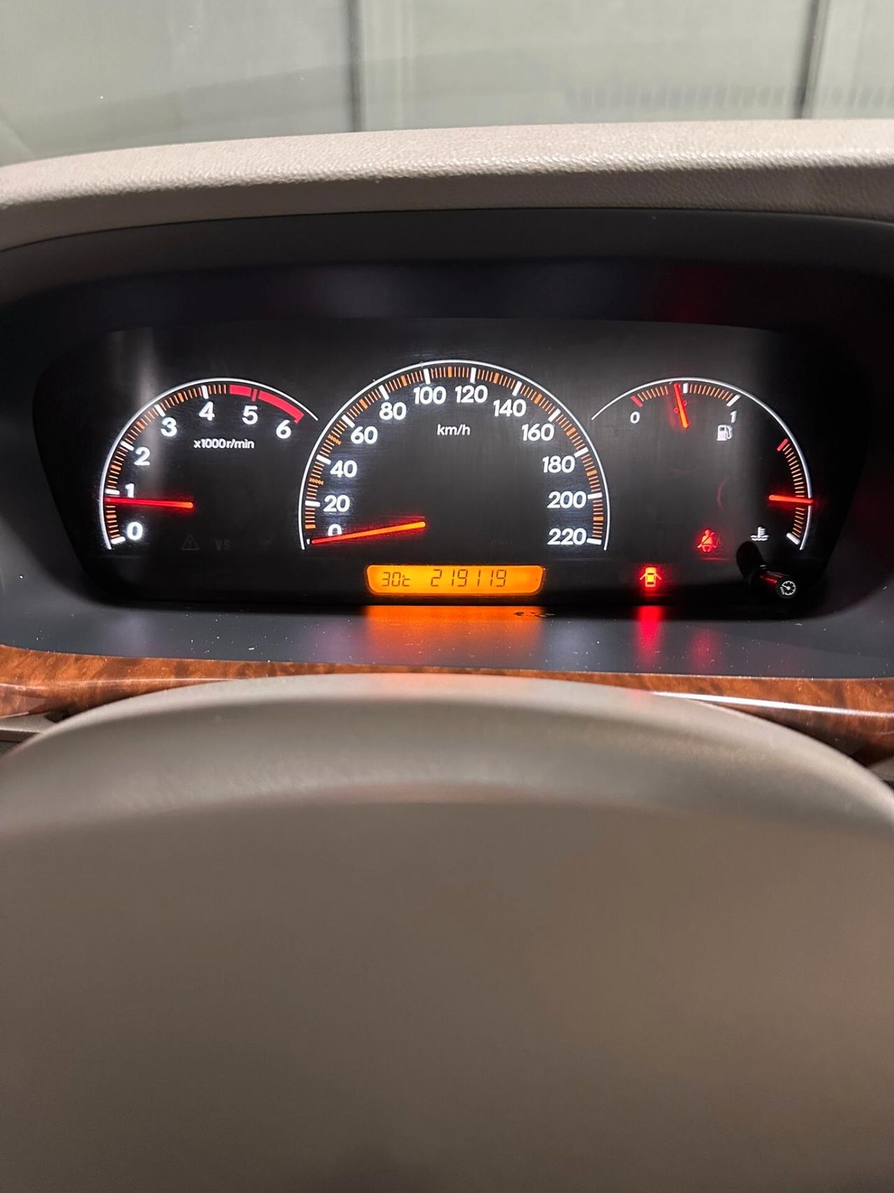 Honda FR-V 2.2 16V i-CTDi Executive
