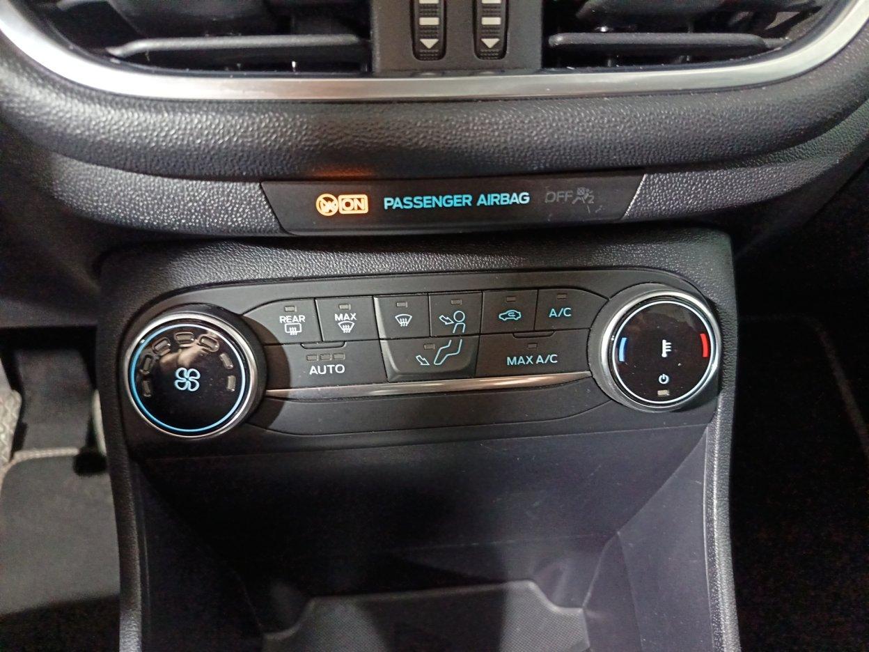 FORD Fiesta 7ª serie - Fiesta 1.1 75 CV 5 porte Titanium