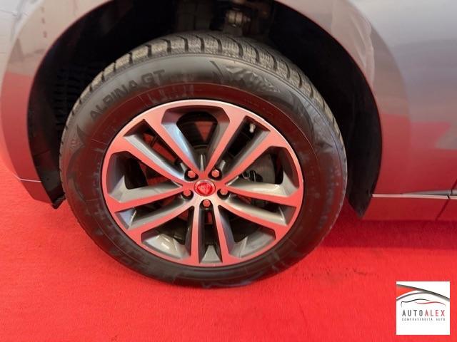 JAGUAR - F-Pace 2.0d i4 R-Sport awd 180cv auto my18