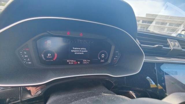 Audi Q3 35 TDI S tronic Business