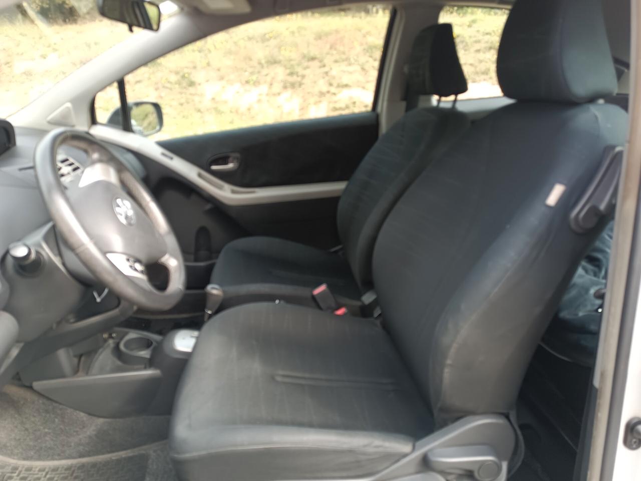 Toyota Yaris 1.0 3 porte