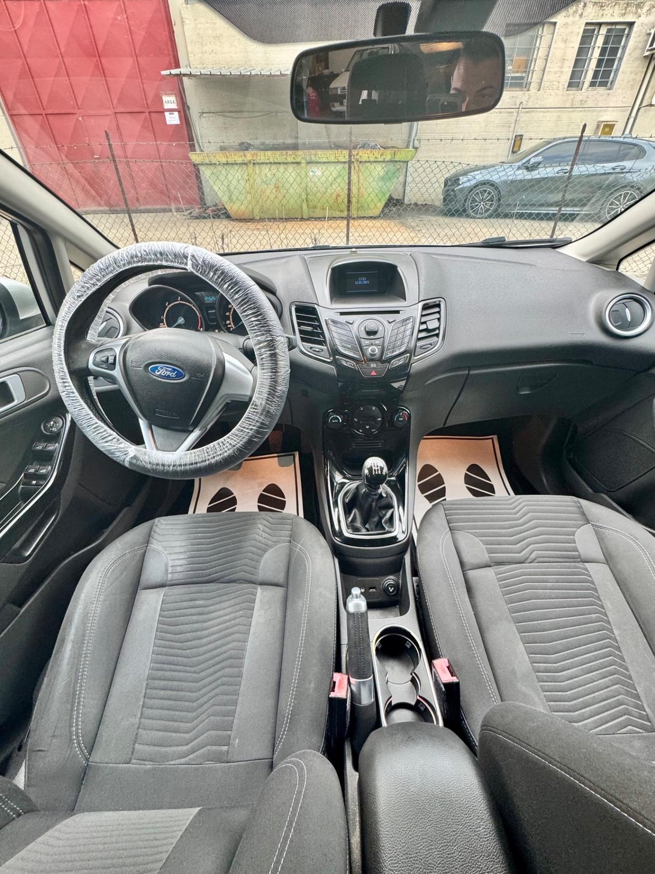 Ford Fiesta 1.5 TDCi 75CV 5 porte Titanium