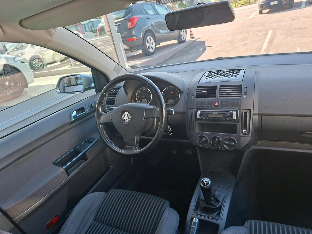 Volkswagen Polo 1.9 TDI 5p. Sportline