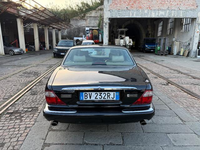 JAGUAR XJ 3.2 cat Executive ISCRITTA ASI