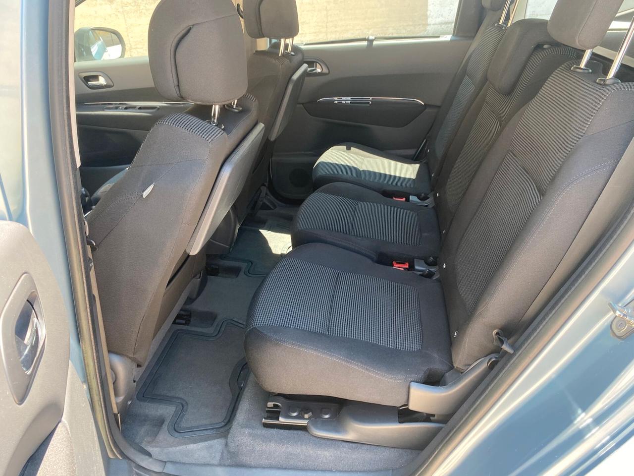 Peugeot 5008 1.6 HDi 112CV Tecno