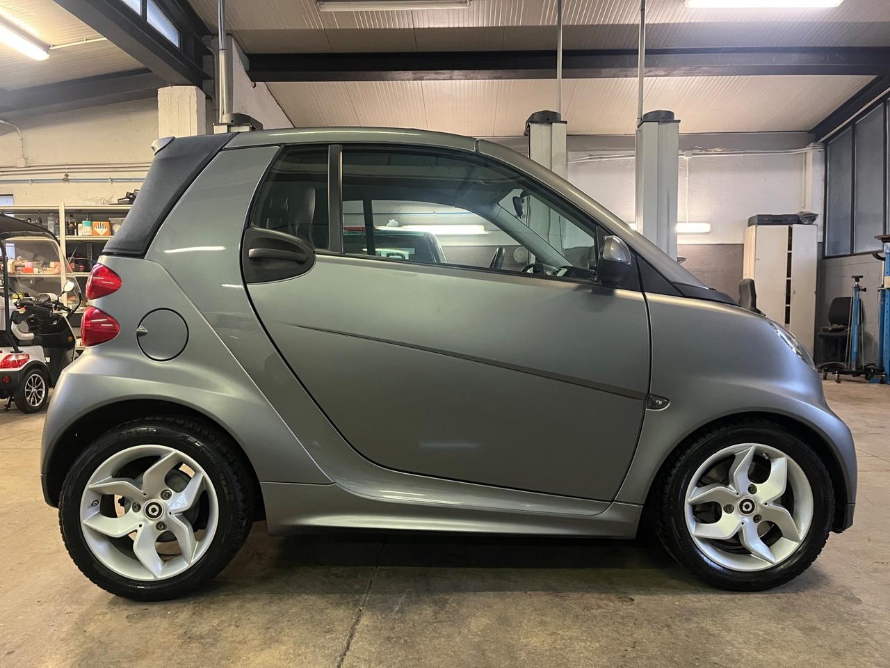 Smart ForTwo 1000 52 kW MHD cabrio pulse