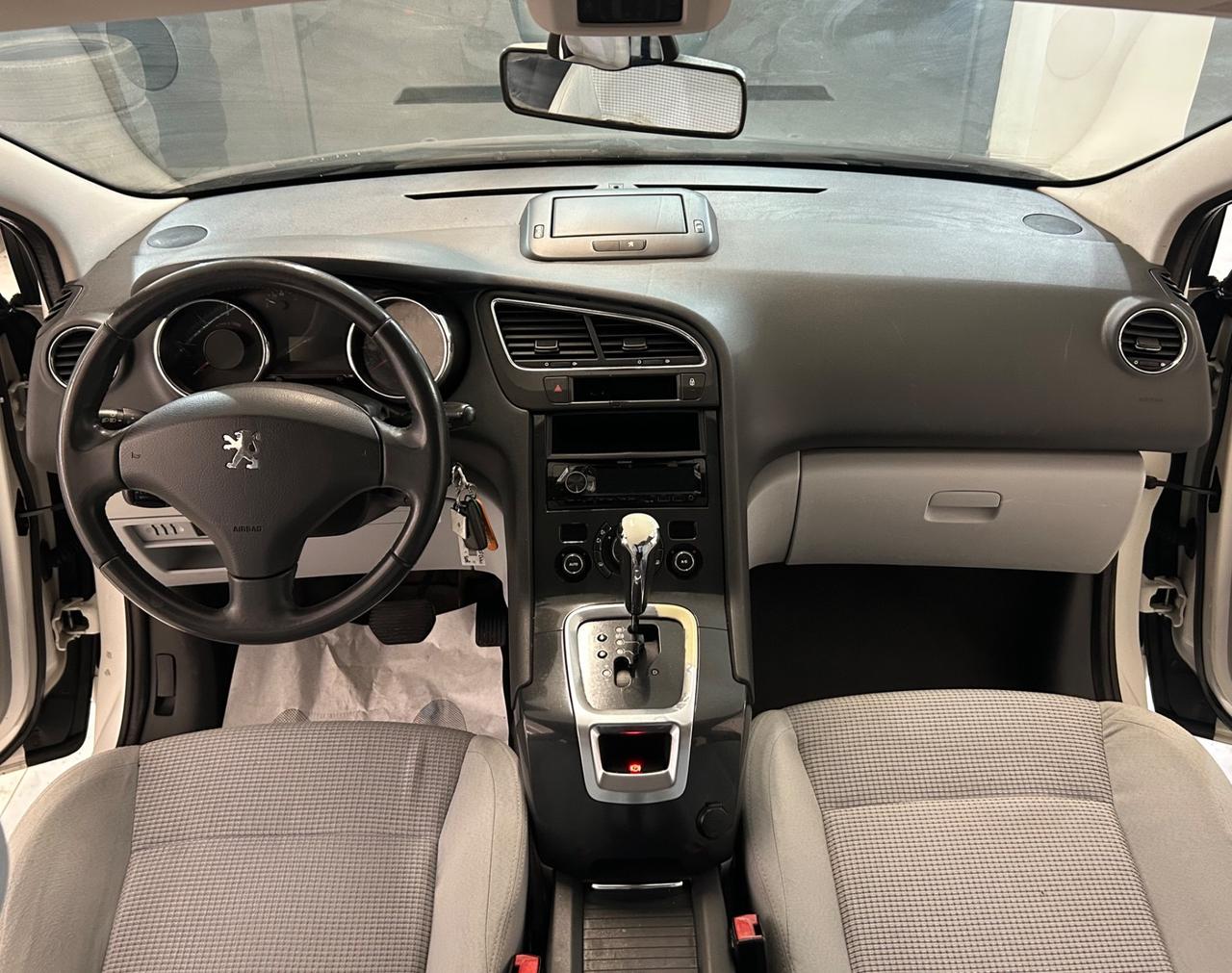 Peugeot 5008 2.0 HDi 120 kw CAMBIO AUTOMATICO