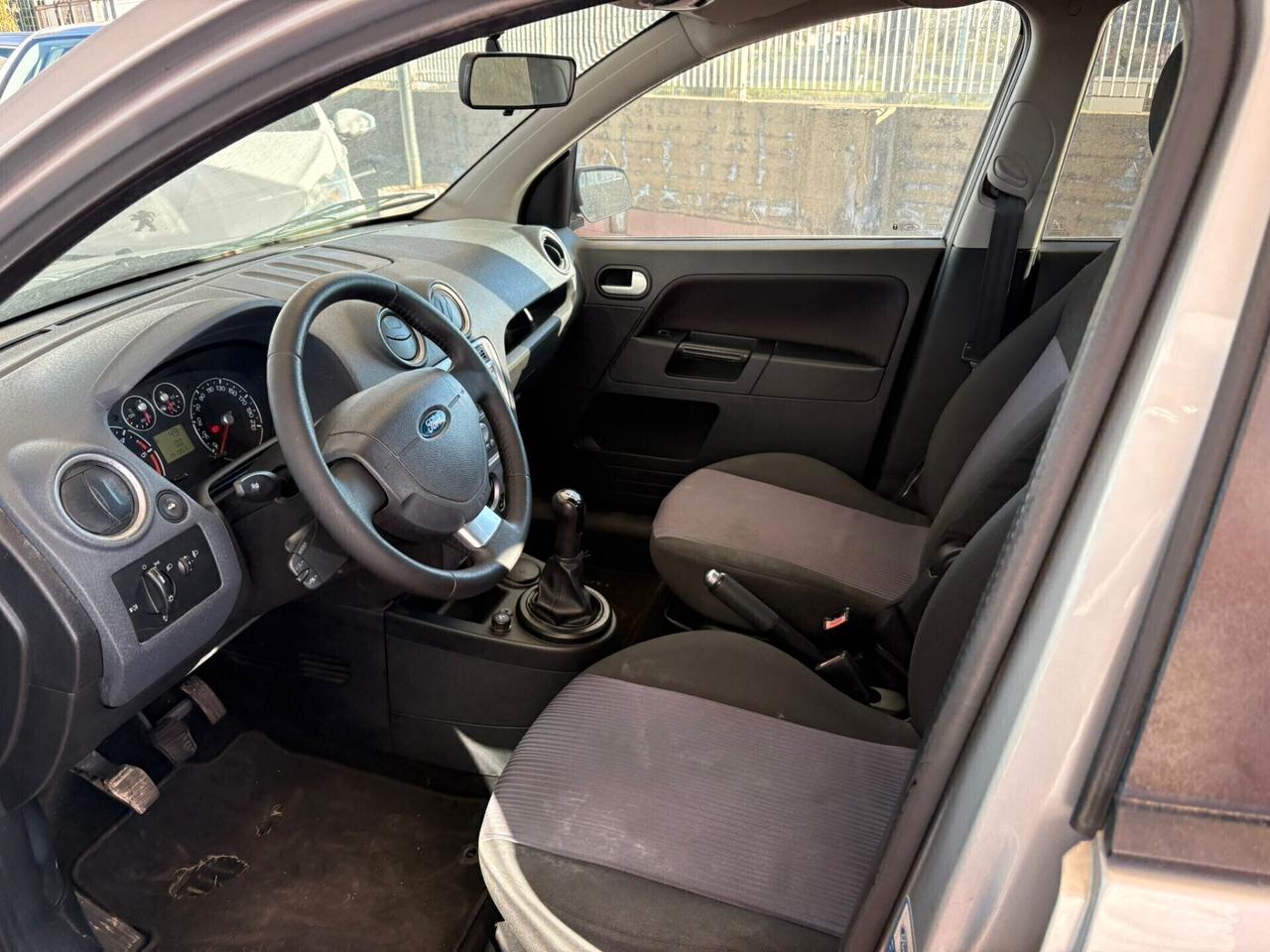 Ford Fusion 1.4 TDCi 5p. Collection