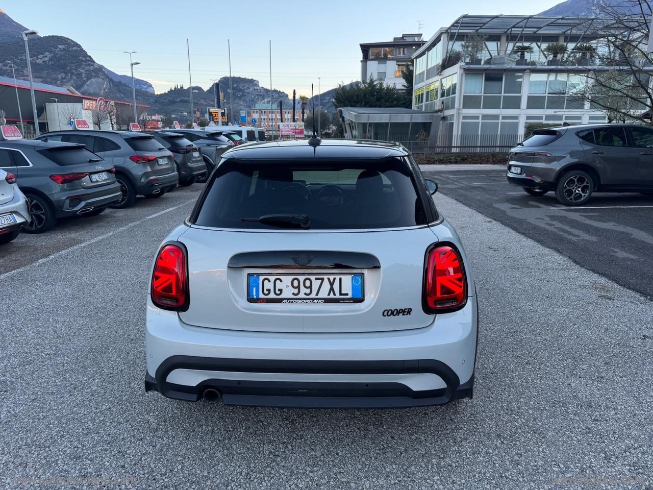 MINI Mini Cooper Classic 5 porte