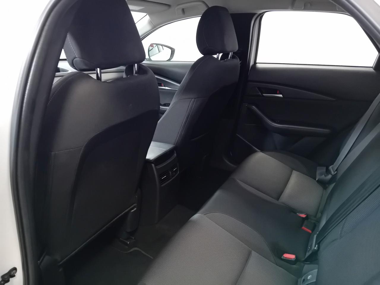 Mazda CX-30 2.0L e-Skyactiv-G M Hybrid 2WD Evolve