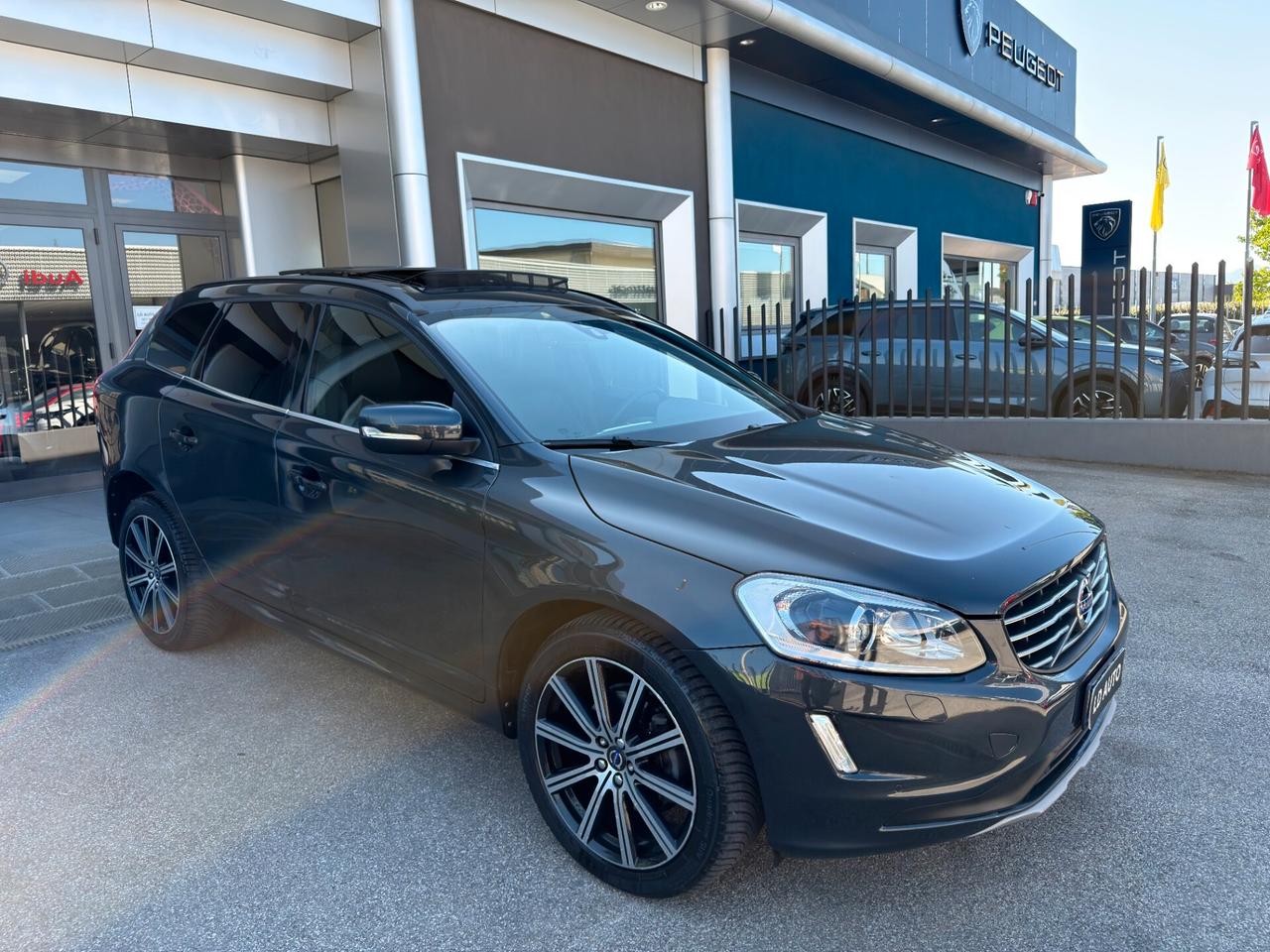 Volvo XC 60 XC60 D4 AWD Geartronic Summum DISTRIBUZIONE OK TETTO APRIBILE