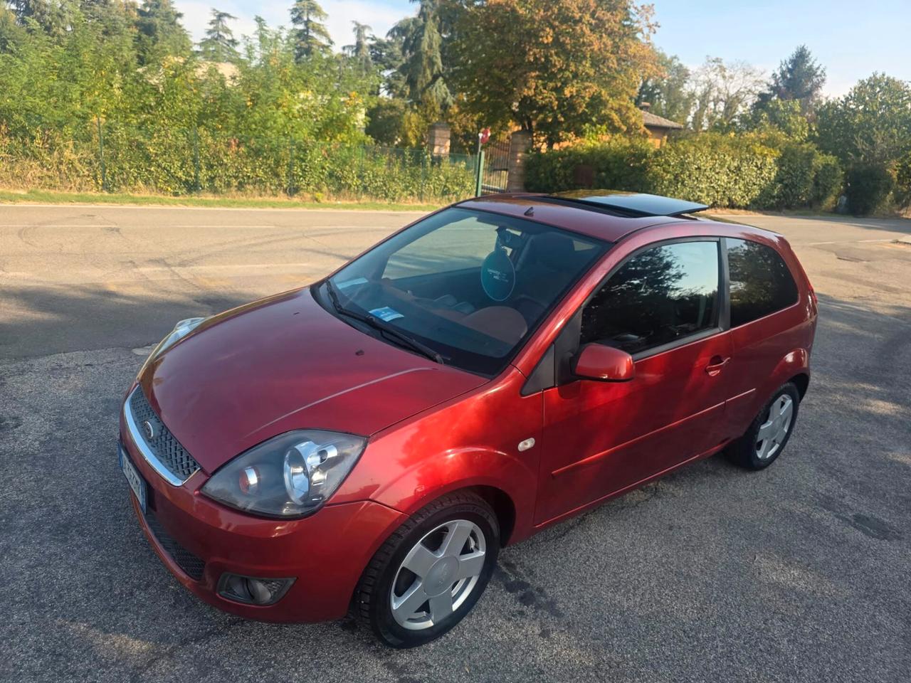 Ford Fiesta 1.2 16V 3p. Ghia