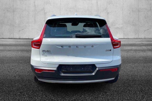 VOLVO XC40 D3 AWD Geartronic Momentum