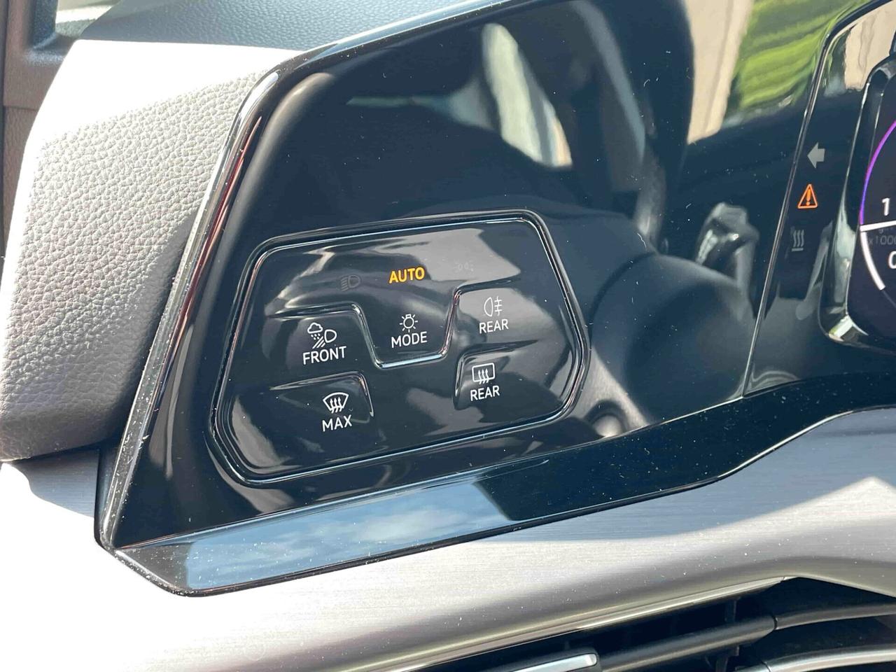 Volkswagen Golf 1.5 eTSI 130 CV EVO ACT DSG Style NEOPATENTATI