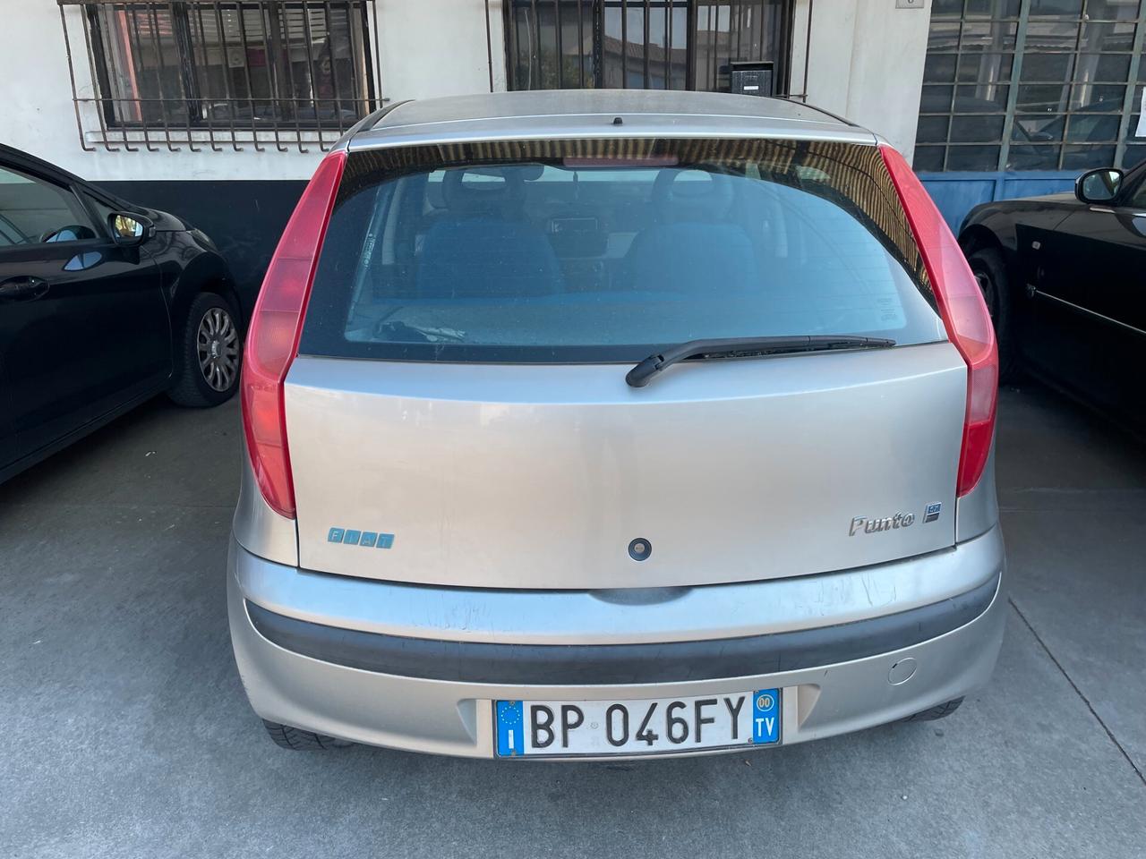 Fiat Punto 1.2i cat 5 porte ELX
