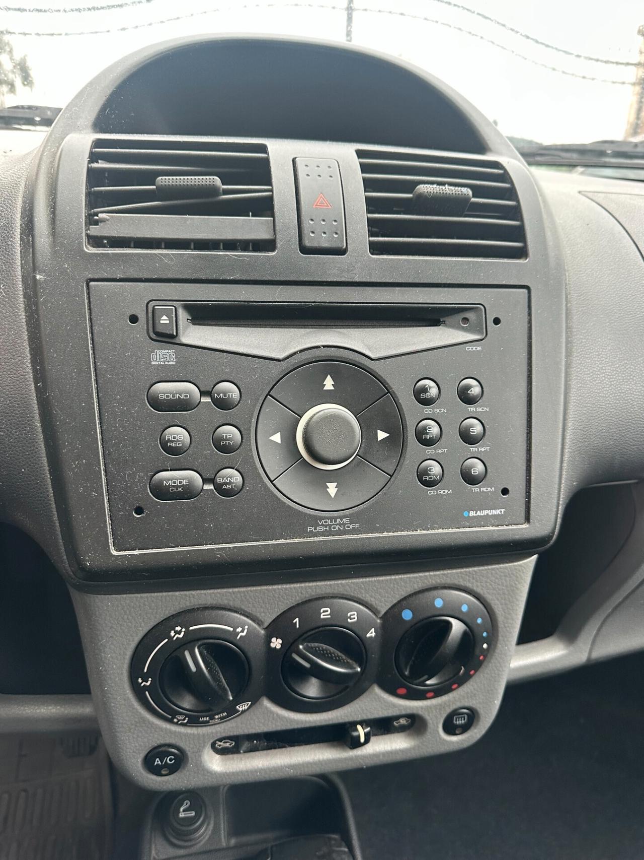 Suzuki Ignis 1.3 Benz 2006 Garantita