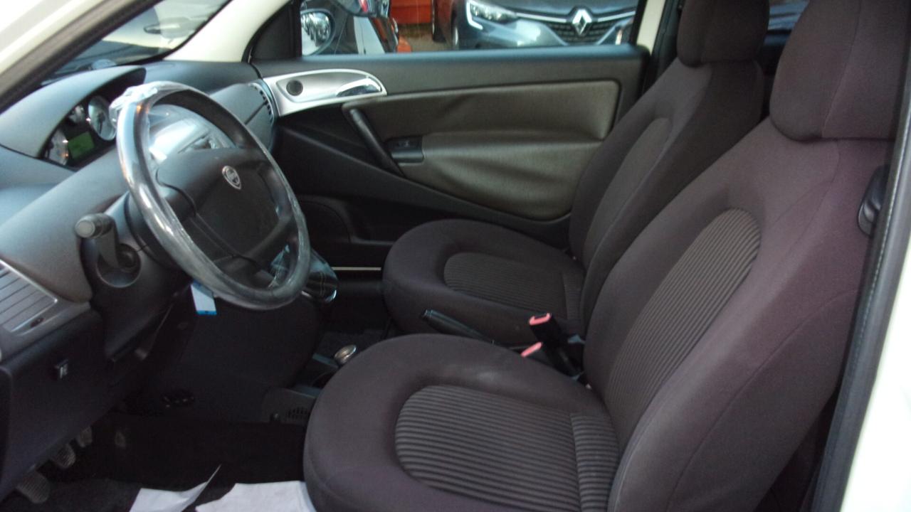 Lancia Ypsilon 1.4 Oro Ecochic GPL