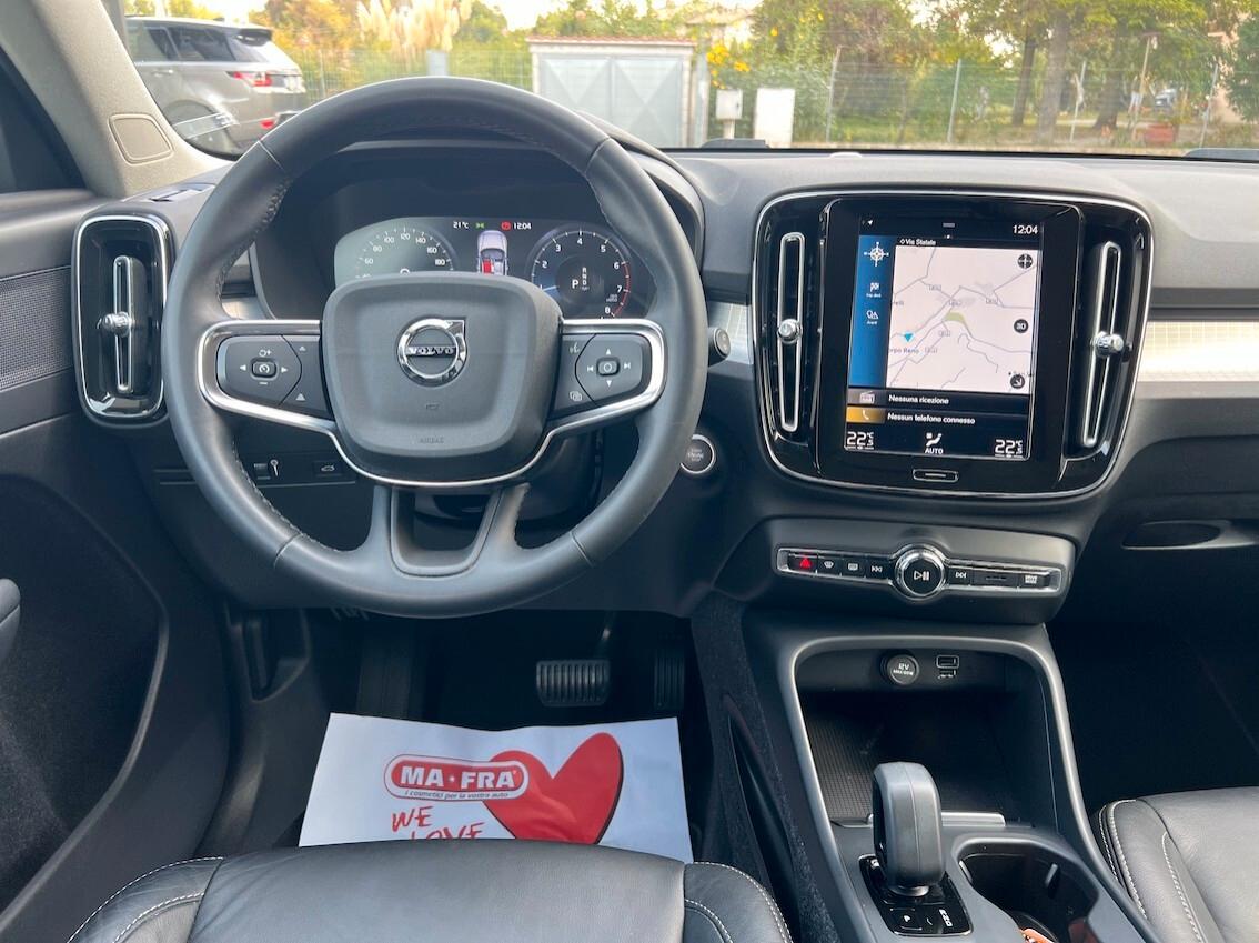 Volvo XC40 1.5 t2 Momentum Pro auto NAVI PELLE FARI LED FULL