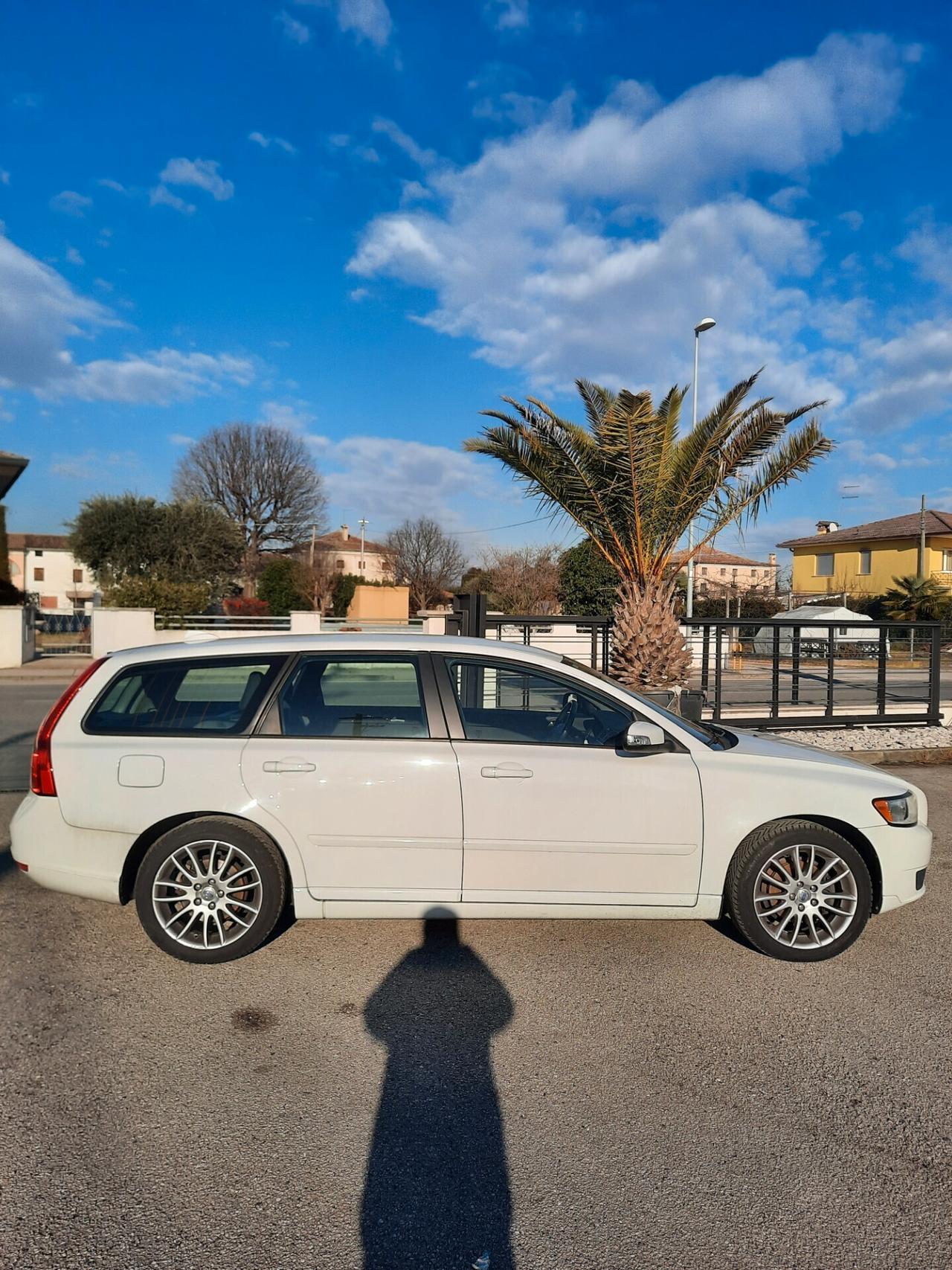 Volvo V50 1.6 D cat Momentum OK NEOPATENTATI