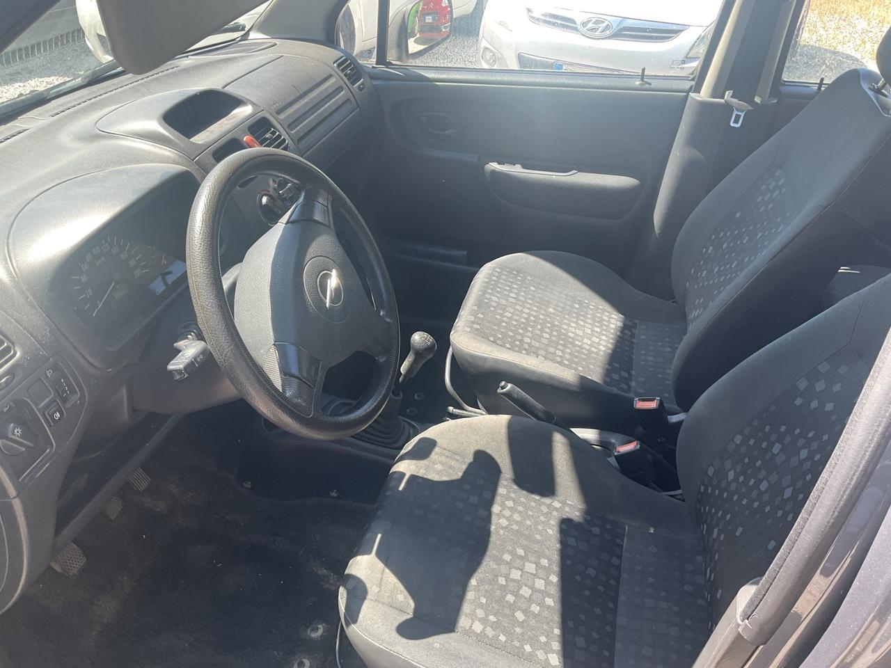 Opel Agila 1.0 12V Enjoy