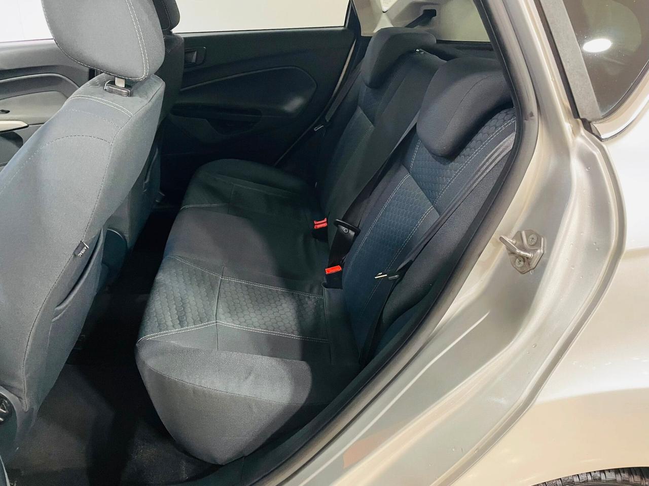 Ford Fiesta 1.4 TDCi 5p. Titanium