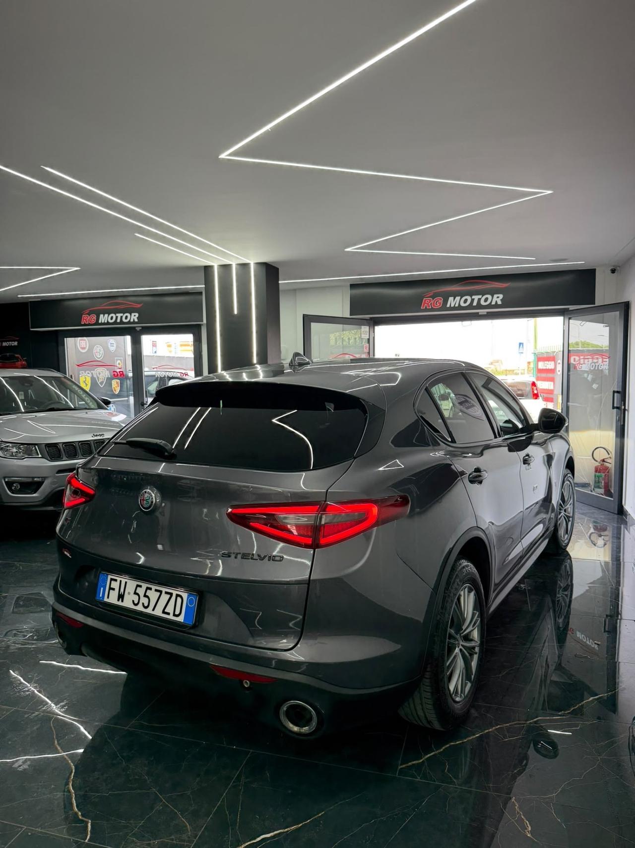 Alfa Romeo Stelvio 2.2 Turbodiesel 210 CV AT8 Q4 Executive