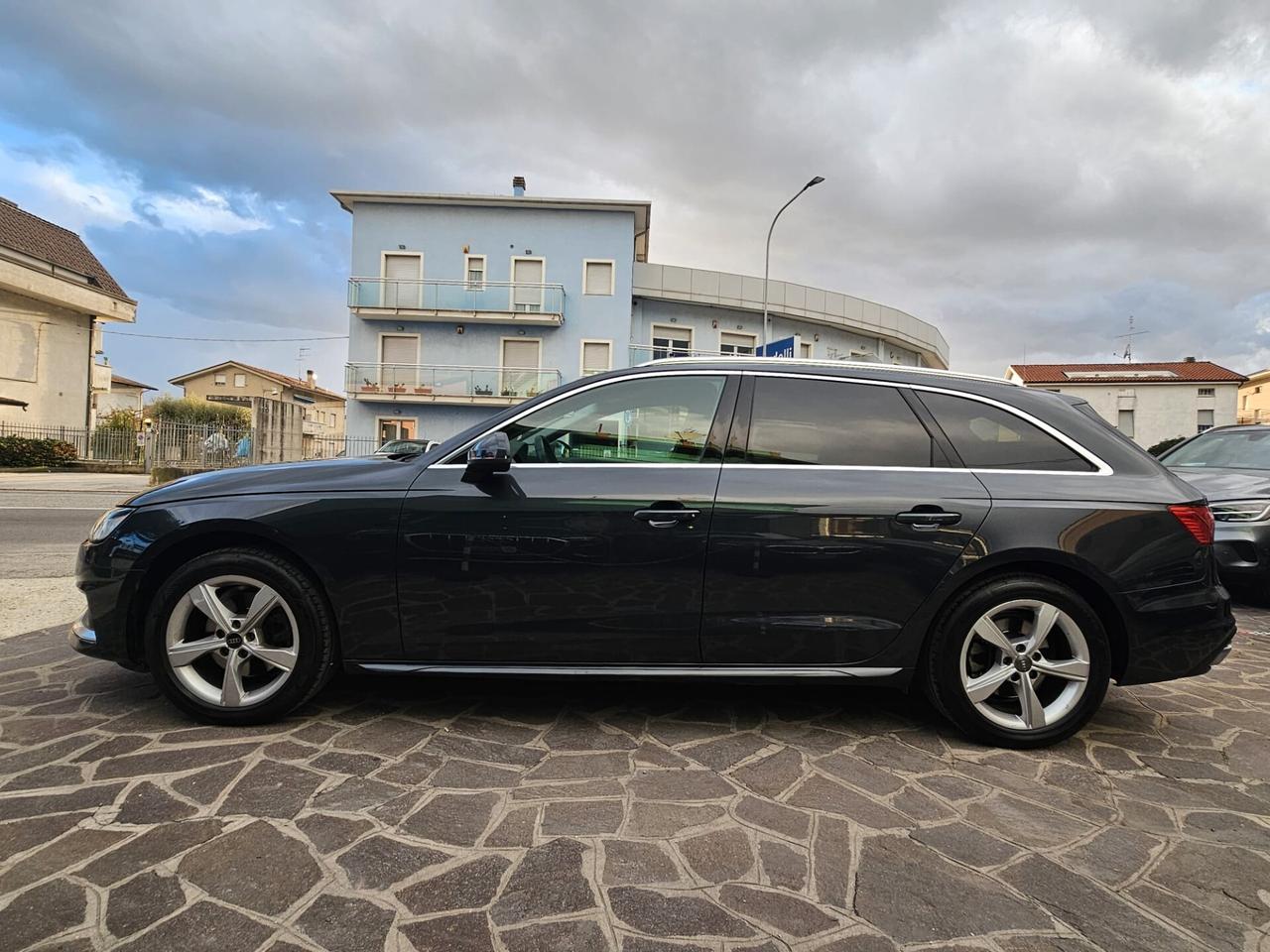 Audi A4 35 TDI/163 CV S tronic Business Advanced