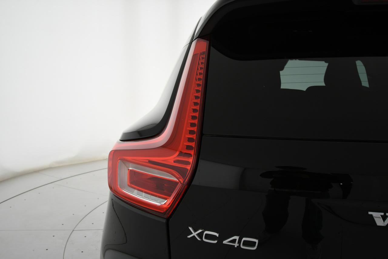 VOLVO XC40 N1 1.5 T2 Momentum Core geartronic CAMERA+PREZZO+IVA