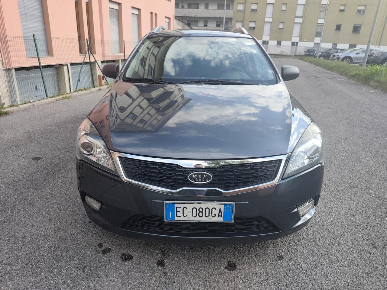 Kia Ceed 1.4 Benz euro 5 99 Milà km