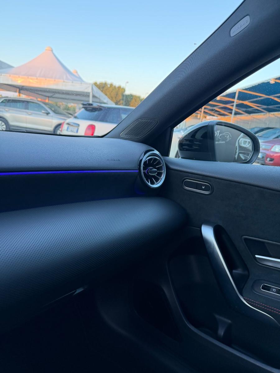 MERCEDES - Classe A - A 200 d Automatic Premium