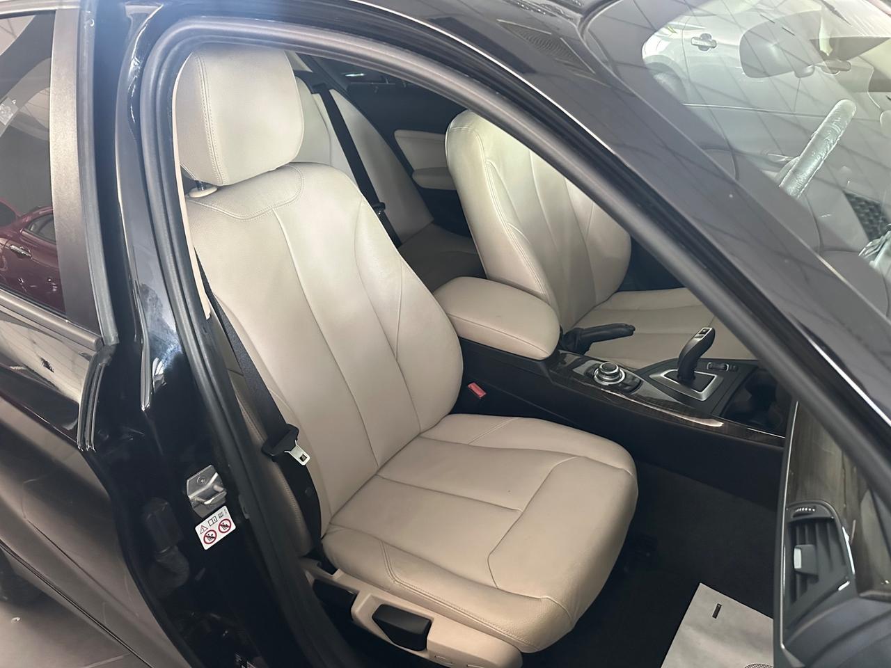 Bmw 118 118d 5p. Advantage