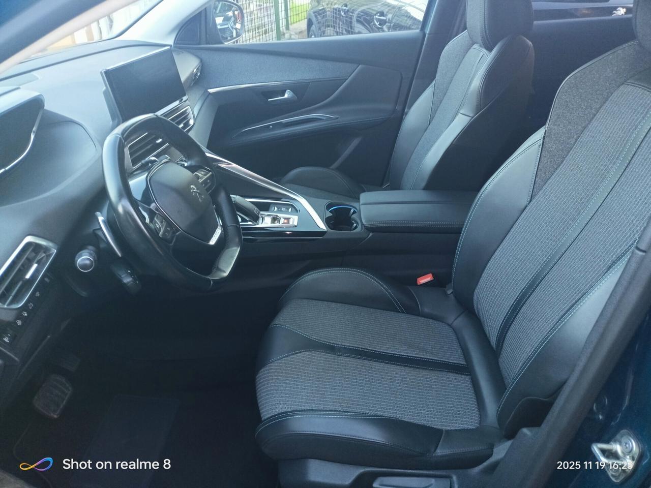 Peugeot 3008 BlueHDi 130 S&S Allure Pack modello 2020