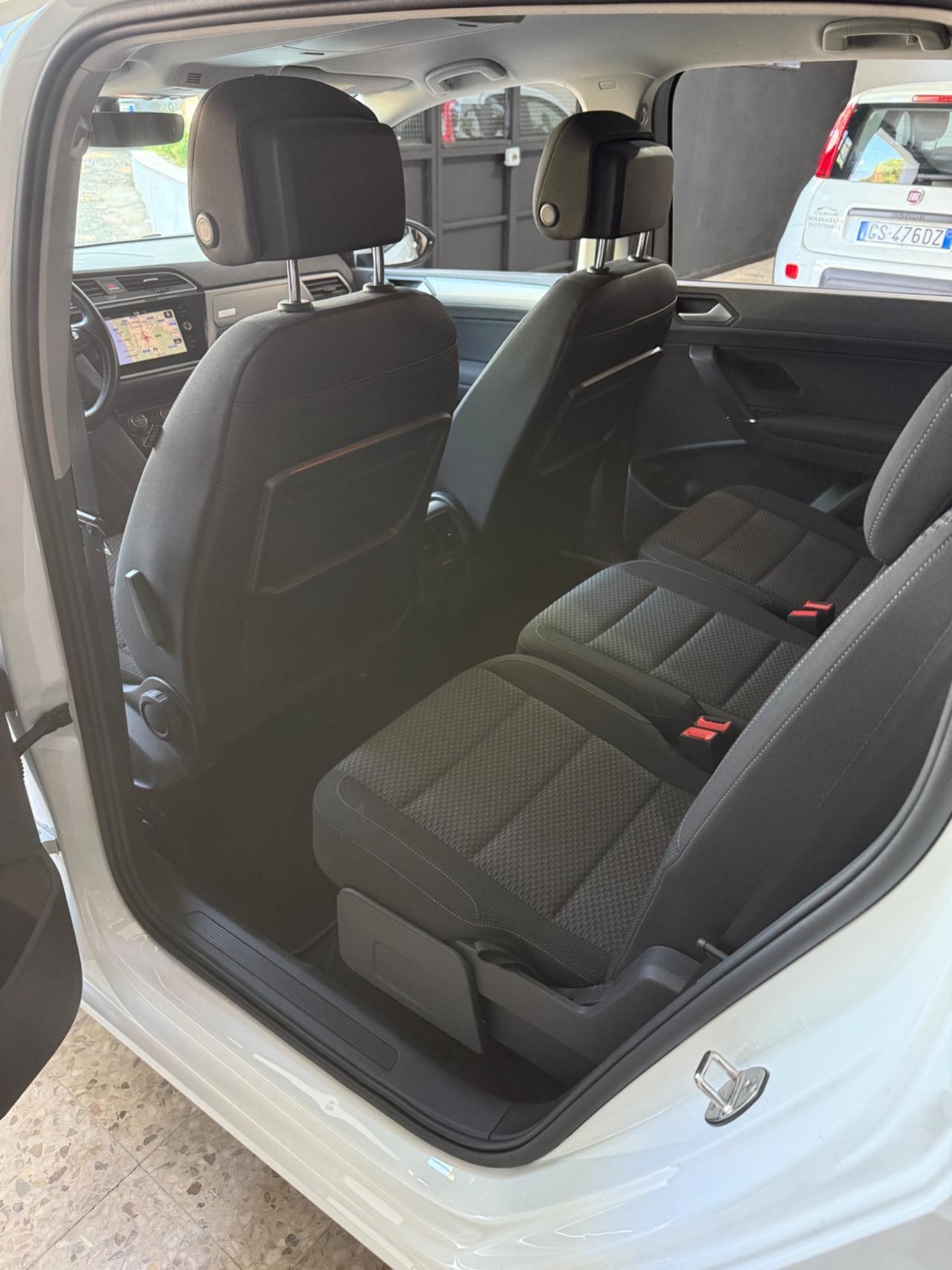 Volkswagen Touran 2.0 TDI DSG 2020