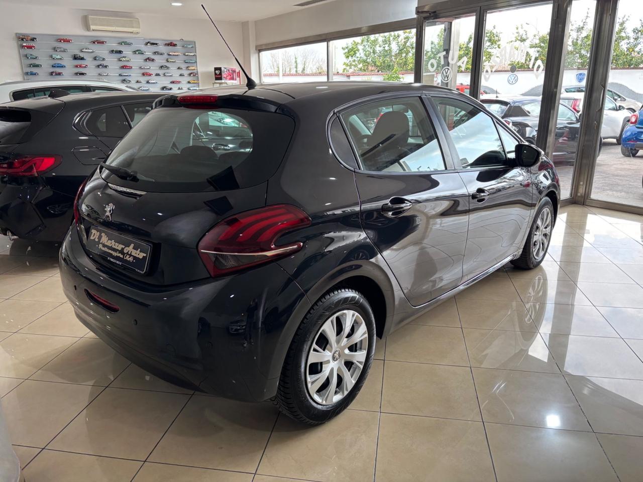 Peugeot 208 BlueHDi 75 5 porte Allure