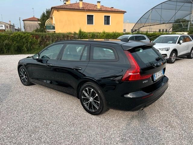 Volvo V60 2.0 b4 Diesel 197 Cv Momentum Business auto