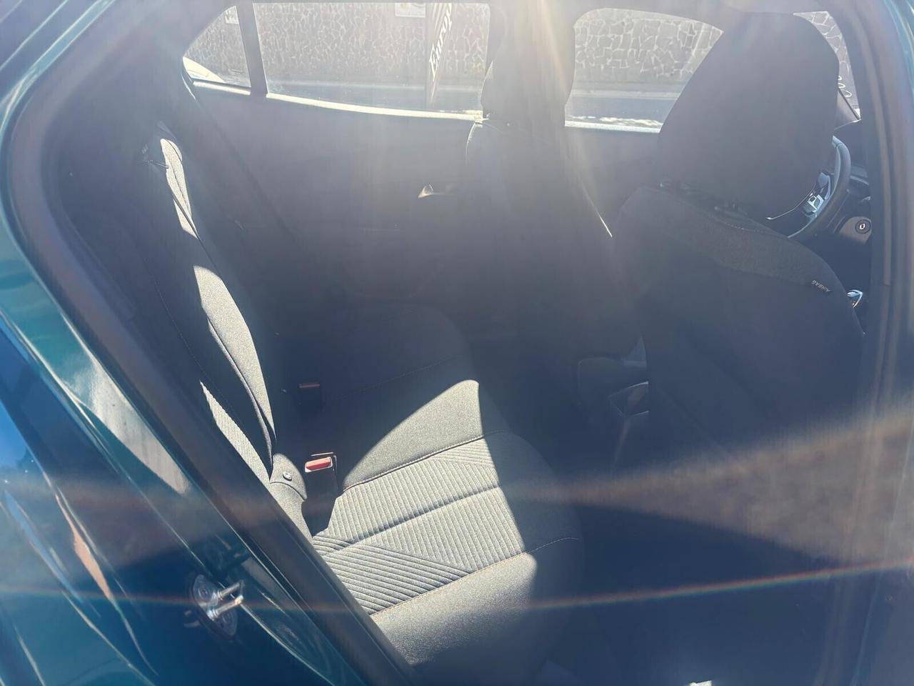 Peugeot 2008 benzina 6 marce Style