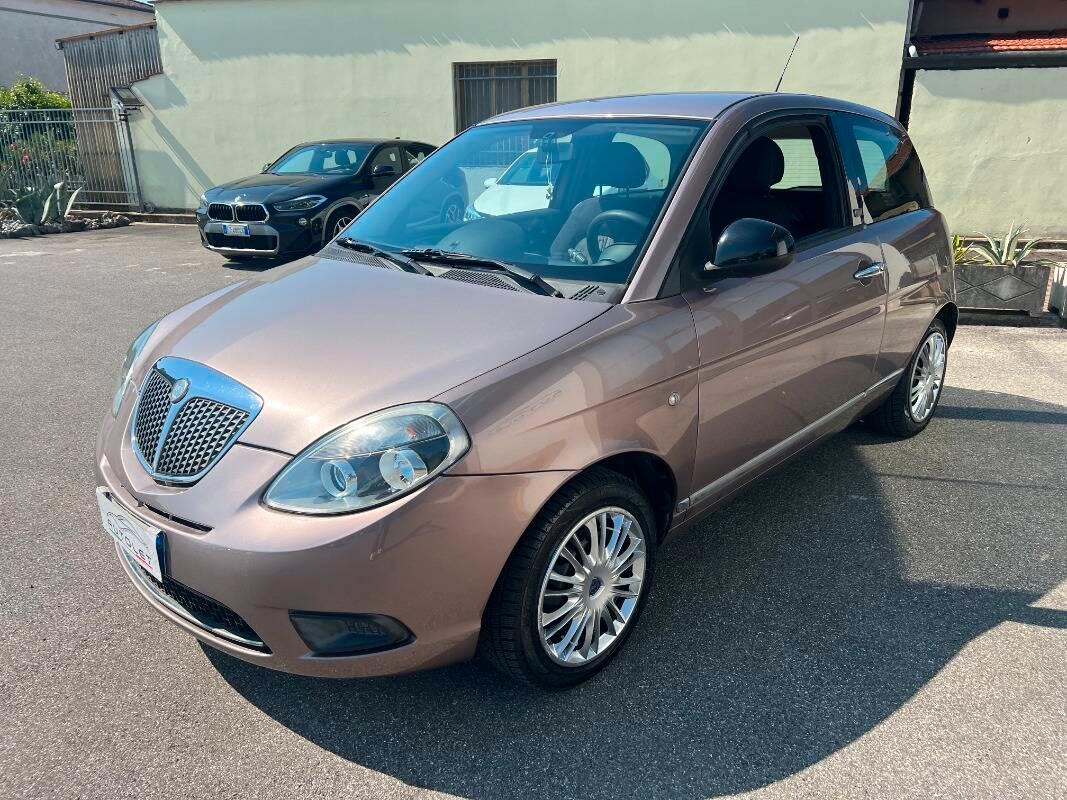Lancia Ypsilon 1.2 8v Diva - Imp. GPL -